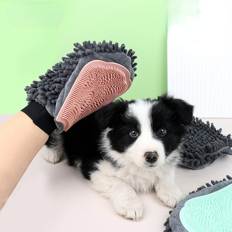2-in-1 Pet Bath Glove – Wash, Massage & Shine!