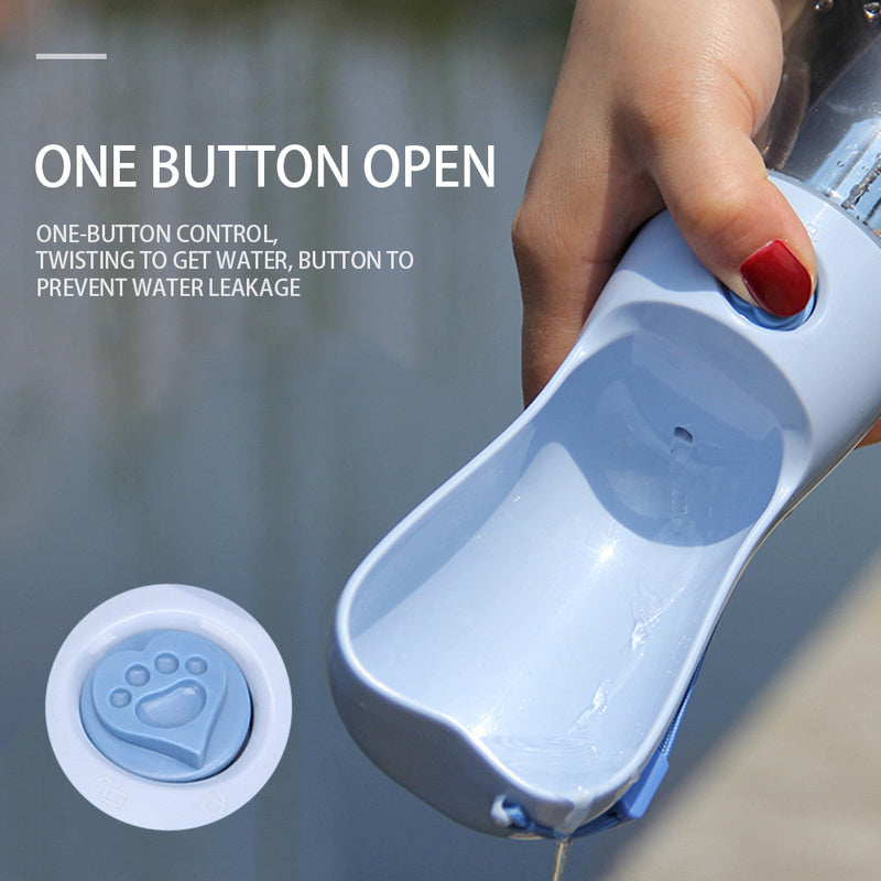 All-In-One Pet Water Bottle – Convenient & Leak Free