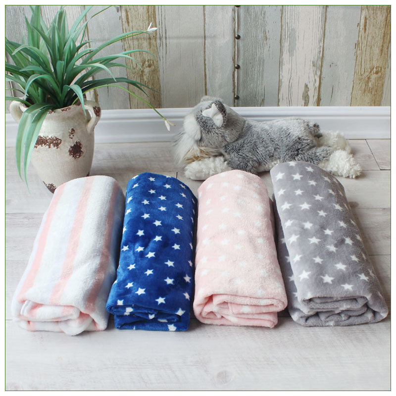 Plush Pet Quilt Blanket – Warmth & Softness for Furry Friends