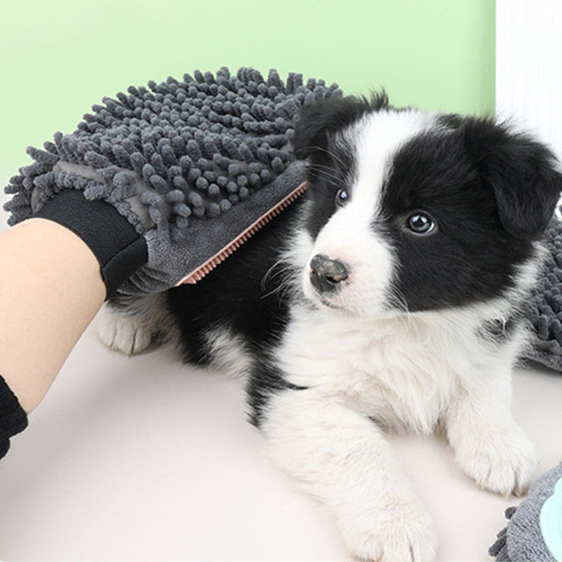 2-in-1 Pet Bath Glove – Wash, Massage & Shine!