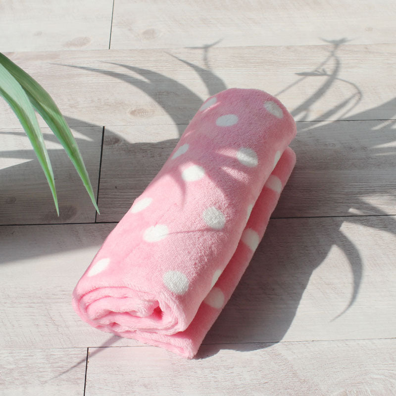 Plush Pet Quilt Blanket – Warmth & Softness for Furry Friends