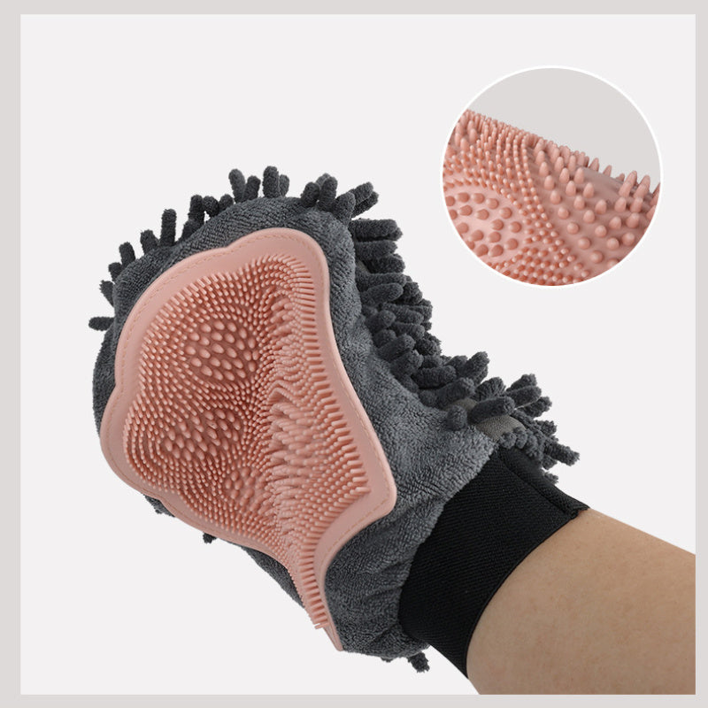 2-in-1 Pet Bath Glove – Wash, Massage & Shine!
